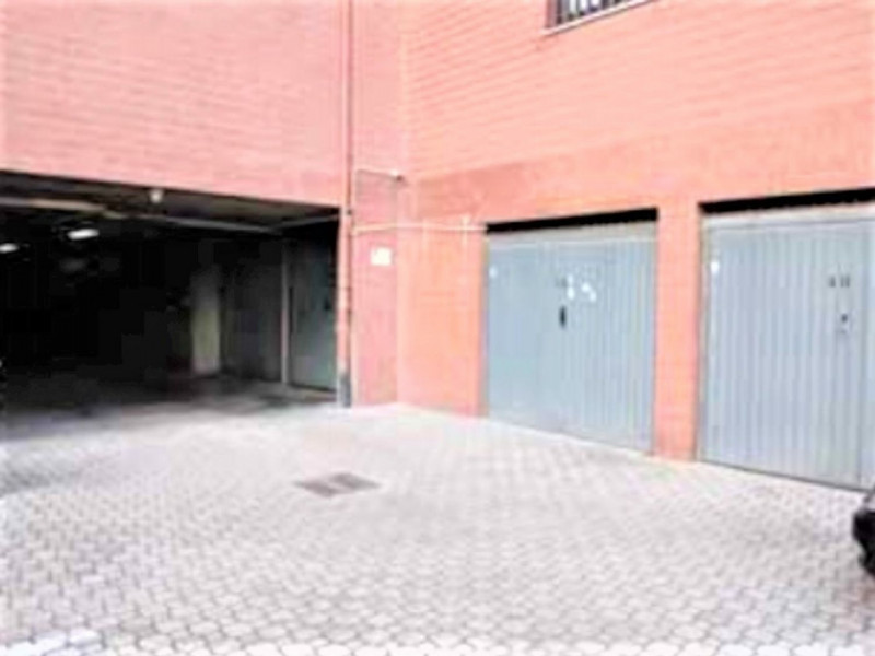 Garage trilocale in vendita a roma